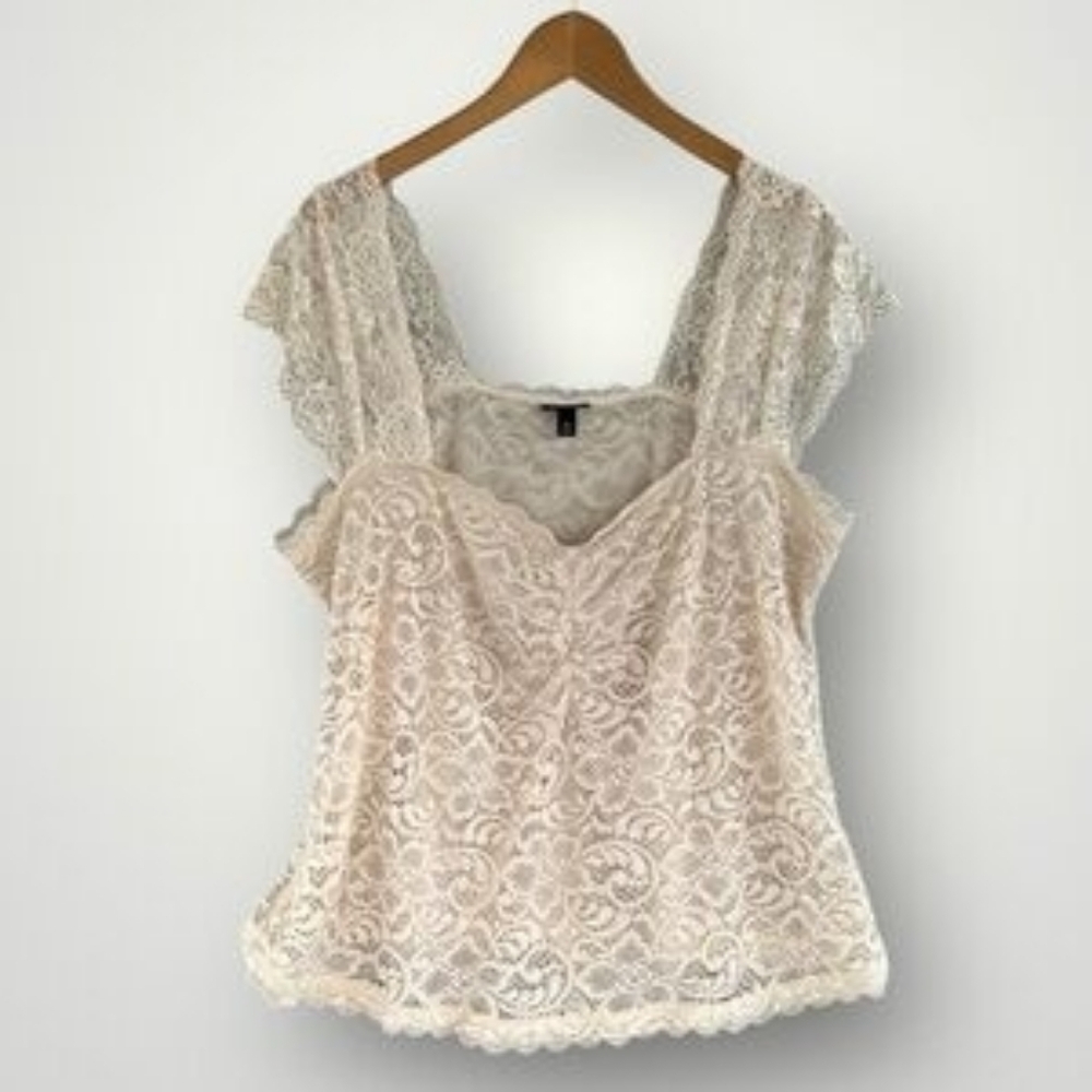Elegant Torrid 4X  Cream Lace Women's Top Nwot